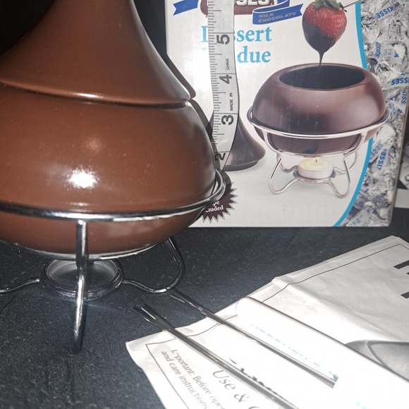 NIB-DARLING Dinner Party FUN! Ceramic Hersheys Dessert Fondue SET - Picture 6 of 6